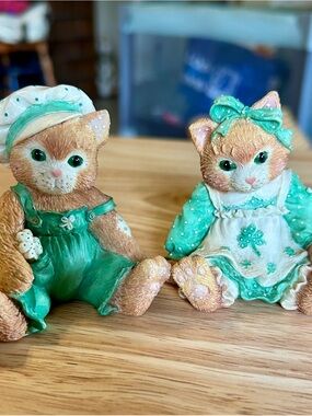 Vintage 1993 Enesco Calico Kittens Figurine Lot of 2